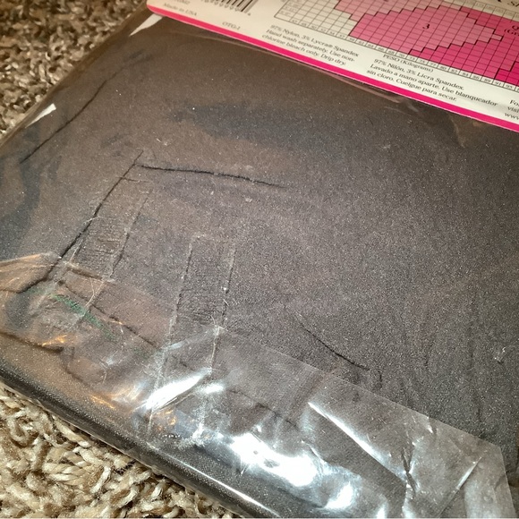 On the Go! ultra sheer pantyhose, color off black, size: 2 - Picture 9 of 12